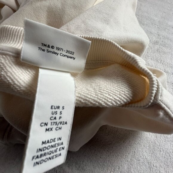 Smiley X H&M Mens Off White Relaxed Printed Sweatshirt Small Crew Neck Pullover - Picture 4 of 8